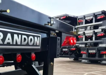 Randon (RAPT4) adquire distribuidora britânica de autopeças; confira o preço pago