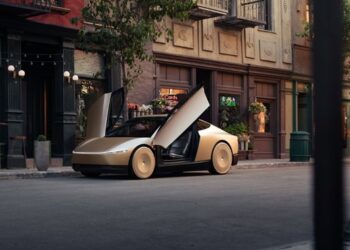 Após o lançamento do robotáxi, a Tesla perdeu 60 bilhões de dólares em valor de mercado