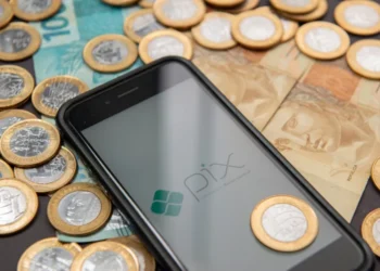 Os bancos têm permissão para cobrar uma taxa no Pix? Entenda as normas e previna surpresas