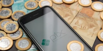 Os bancos têm permissão para cobrar uma taxa no Pix? Entenda as normas e previna surpresas