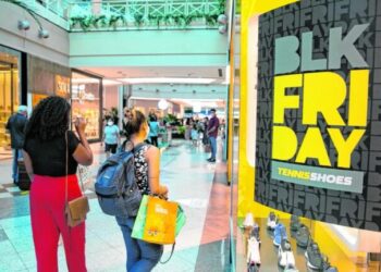Fecomércio estima que o comércio de Fortaleza irá movimentar R$ 388 milhões durante a Black Friday