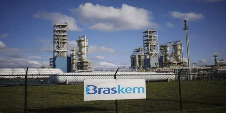Braskem (BRKM5) aprova novo CEO; Santander sugere ‘aquisição’