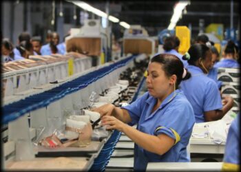 Cinco municípios cearenses devem receber novos investimentos de indústrias de calçados; confira os locais