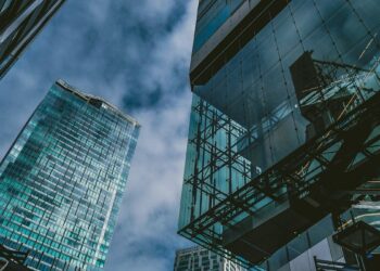Os fundos imobiliários de papel podem proporcionar ganhos superiores à taxa Selic; compreenda