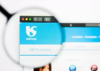 No 3T24, a Sabesp (SBSP3) obteve um lucro de R$ 6,1 bilhões, um aumento de 622%