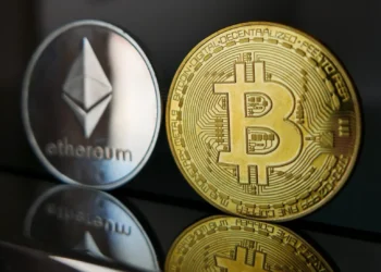 Bitcoin (BTC) e Ethereum (ETH): Os movimentos de correção empurram as moedas para baixo, no entanto, as criptomoedas têm potencial para alcançar novas máximas