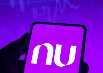 Nubank divulga um comunicado crucial para quem está com o nome sujo no Brasil