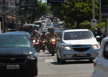 O proprietário de um veículo no Ceará tem a opção de pagar o IPVA com redução em 2025; confira as informações