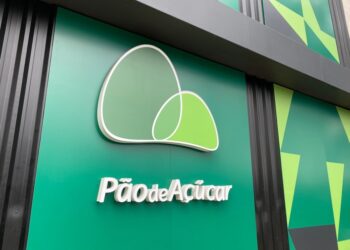 A ação do Pão de Açúcar (PCAR3) registra um aumento de quase 25% após uma gestora associada a Tanure ampliar sua participação no estabelecimento varejista