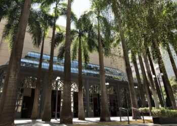 FIIs participam de transação de R$ 2,5 bilhões envolvendo shoppings; confira quem está envolvido