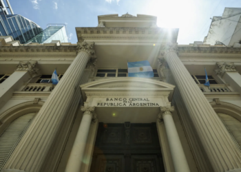 Banco Central da Argentina reduz taxa básica de juros (Leliq) de 35% para 32% ao ano