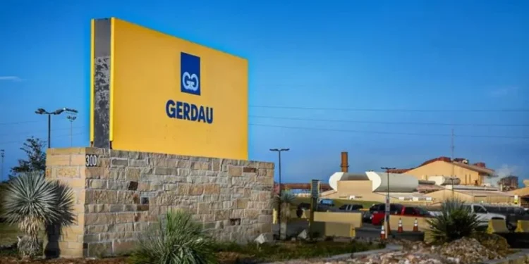 Na Gerdau (GGBR4): a empresa vai erguer um parque de energia solar no valor de R$ 1,3 bilhão em Goiás