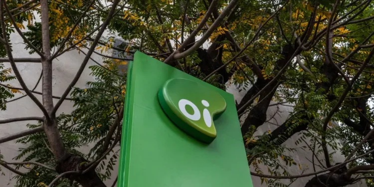 Em direção à reestruturação, a Oi (OIBR3) conclui a venda de torres e propriedades para a IHS Brasil
