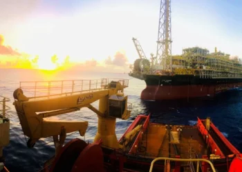 Segundo o IBP, a produção de petróleo no Brasil deve aumentar 6% em 2025