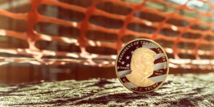 Informações em tempo real indicam que a World Liberty Finance, respaldada por Trump, está convertendo stablecoins em ETH