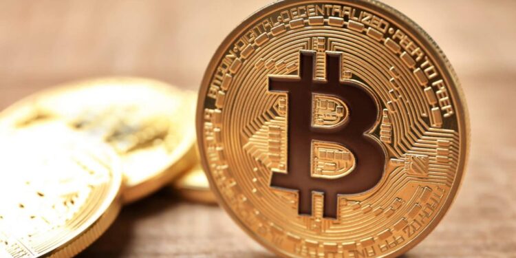 A euforia com o bitcoin prevalece após novos recordes, porém uma correção em 2025 é viável