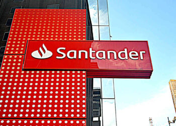 Santander projeta Ibovespa a 145 mil pontos em 2025, porém ressalta os riscos e altera a carteira de investimentos