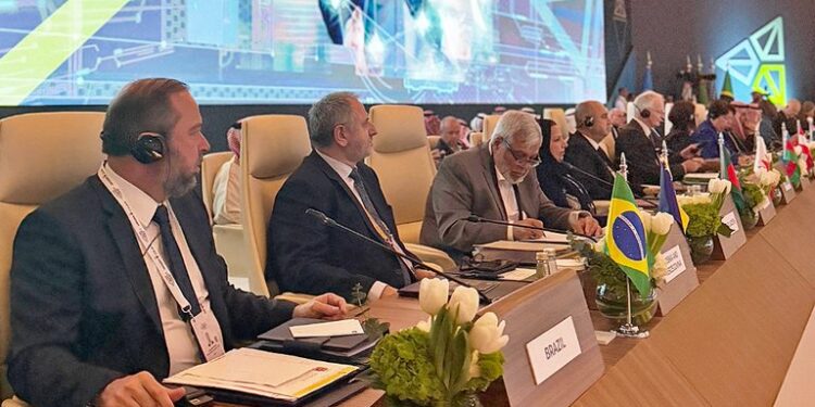Governo anuncia investimento de R$ 8 bilhões da Arábia Saudita para exploração mineral no Brasil