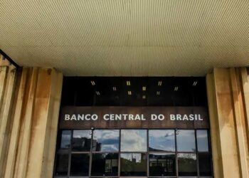 A primeira intervenção cambial anunciada pelo Banco Central ocorreu em 2025