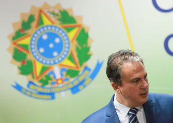 O MEC alocou R$ 1,7 bilhão para investir na valorização dos professores, afirmou Camilo
