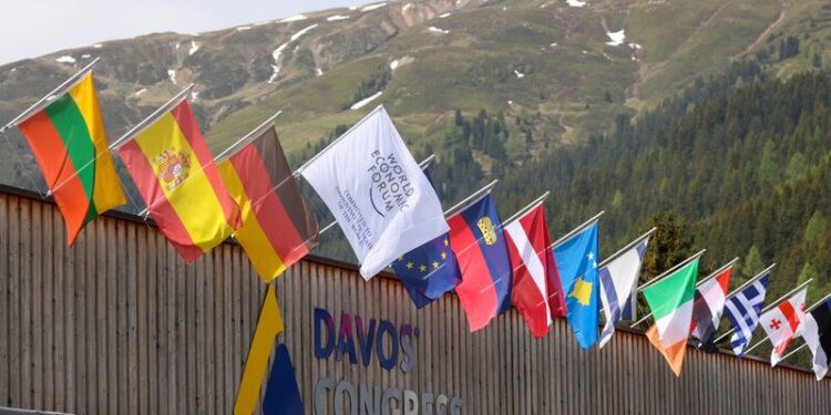 O relatório de Davos destaca que o clima extremo é o principal risco global de longo prazo