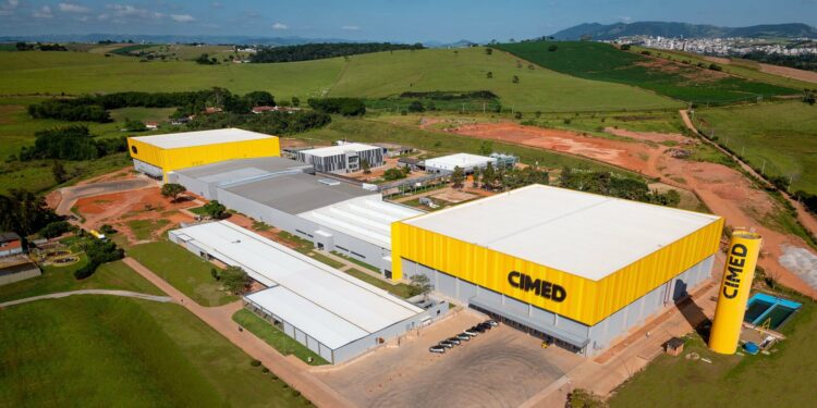 Cimed investe R$ 60 milhões na retomada da promoção do caminhão no Domingão