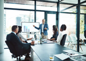 Investimentos em startups latino-americanas crescem 23,5% em 2024, alcançando US$ 4,27 bilhões