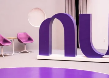 Nubank (ROXO34) supera Itaú (ITUB4) em número de usuários