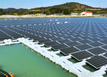 O que caracterizam as usinas solares flutuantes?