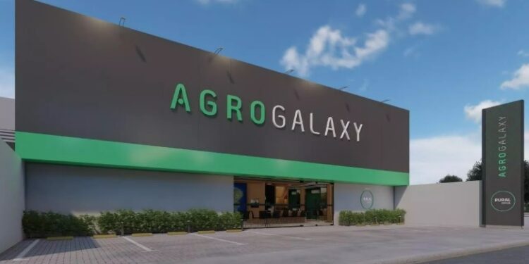 A Agrogalaxy registrou um prejuízo líquido revisado de R$ 1,6 bilhão no 3º trimestre