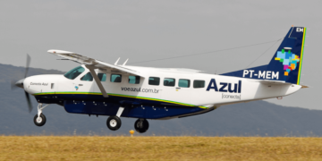 Azul (AZUL4) interrompe operações em 12 cidades do Brasil