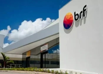 BRF compra Addoha Poultry e começa a produzir frango halal