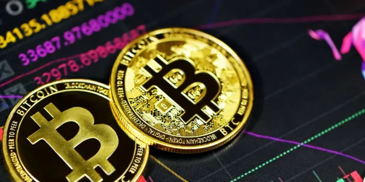 Bitcoin (BTC) atingirá novamente os 100 mil dólares em 2025: a confiança dos investidores aumenta, enquanto o destino da criptomoeda está nas mãos de Donald Trump