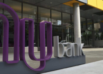 Nubank alcança valor de mercado de R$ 113 bilhões em 2024, tornando-se o banco mais valioso da América Latina