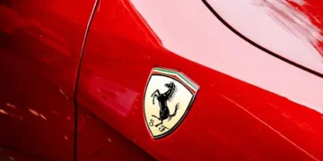 A Exor NV anunciou a venda de € 3 bilhões em uma participação na Ferrari
