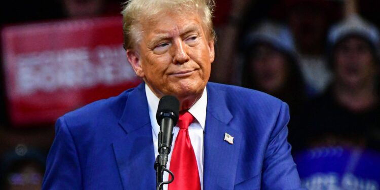 Trump revoga lei contra a corrupção nos Estados Unidos, o que pode impactar empresas do Brasil