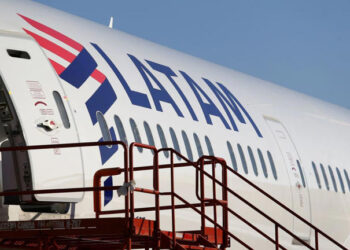 Com recorde de passageiros, a Latam obteve um lucro de R$ 977 milhões em 2024