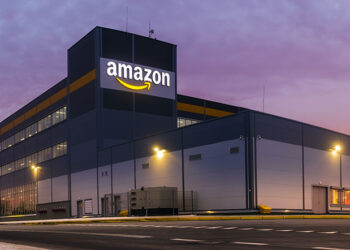 Amazon se destaca na aquisição de energia limpa e amplia a logística sustentável no Brasil