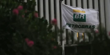 Petrobras (PETR4) obtém R$ 2,16 bilhões de investidores parceiros