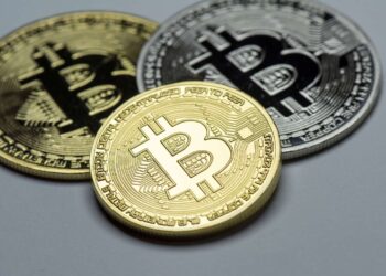 O Bitcoin (BTC) alcança os US$ 96 mil e as criptomoedas avançam até 13% na semana, impulsionados pela possibilidade de introdução de novos ETFs no mercado