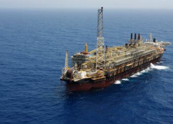 Petrobras (PETR4) comercializa seu primeiro combustível marinho renovável para Cingapura
