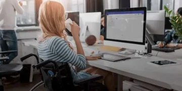 Atentas à inclusão, companhias apreciam funcionários PCDs no Ceará