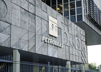 A Petrobras firma um acordo de R$ 707 milhões para expandir a produção na Bahia