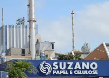 Suzano (SUZZ4) registra um prejuízo de R$6,7 bilhões no quarto trimestre