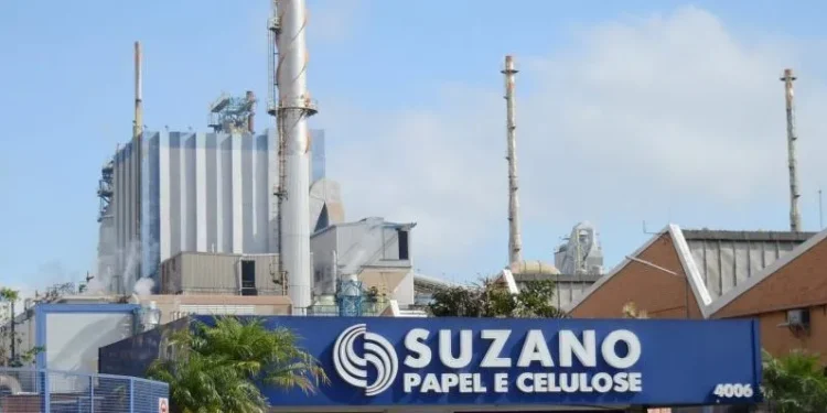 Suzano (SUZZ4) registra um prejuízo de R$6,7 bilhões no quarto trimestre