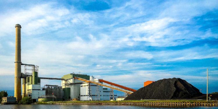 Carvão: transição energética enfrenta pressão devido ao aumento da demanda