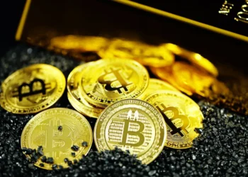 Bitcoin cai devido à correção em um dia de feriado nos Estados Unidos e à escassez de liquidez