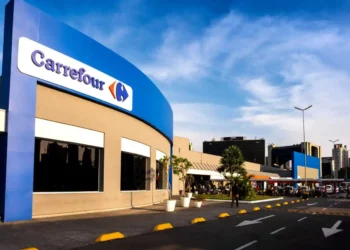Carrefour e Atacadão (CRFB3) confirmam estratégia de compra total de ativos