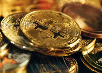 Bitcoin (BTC) a US$ 97 mil, ameaça de “tarifaço” nos juros e acusações do líder da Libra (LIBRA): veja o que marca o dia no mundo das criptomoedas