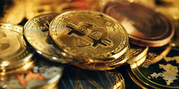 Bitcoin (BTC) a US$ 97 mil, ameaça de “tarifaço” nos juros e acusações do líder da Libra (LIBRA): veja o que marca o dia no mundo das criptomoedas